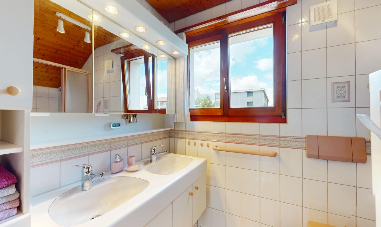 Haus mit Charme, grosser Terrasse, Garten und vielseitigem Anbau - 7