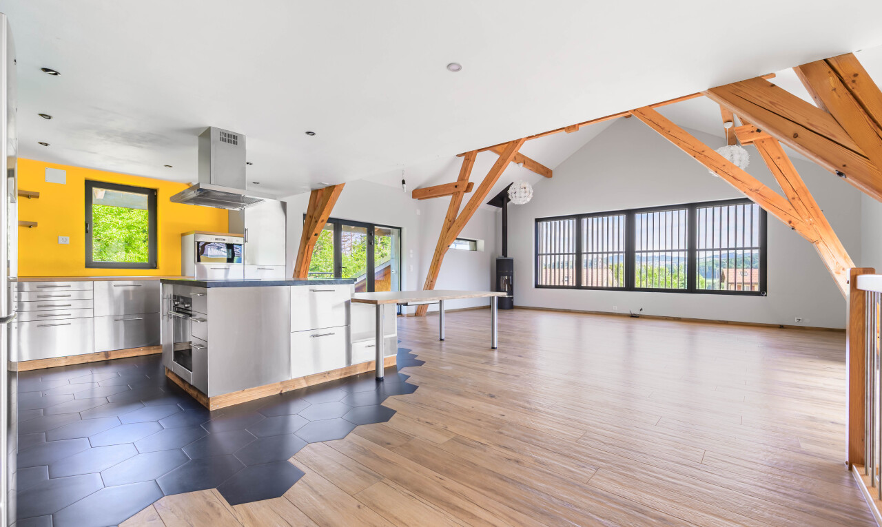 ZWISCHEN NATUR UND CHARAKTER: EIN BAUERNHAUS FÜR EIN FREIES LEBEN - 6