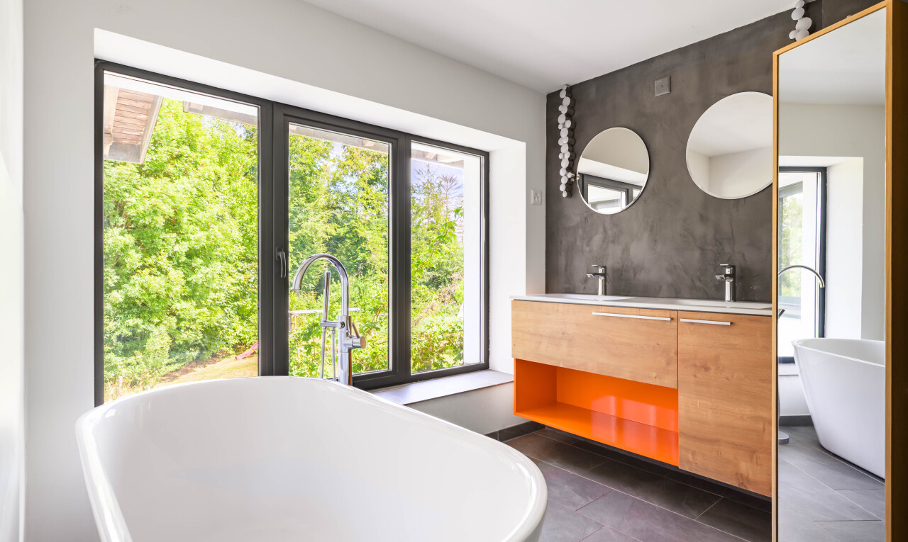 ZWISCHEN NATUR UND CHARAKTER: EIN BAUERNHAUS FÜR EIN FREIES LEBEN - 8