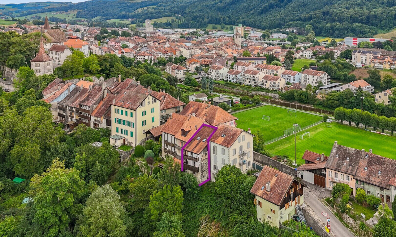 Charaktervolles Mehrfamilienhaus im historischen Zentrum - 0