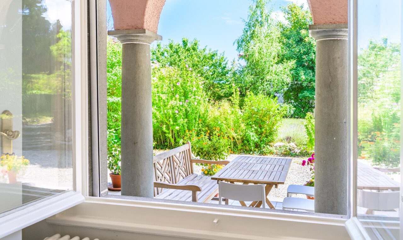 Elegant character apartment with garden in central Lausanne - 2