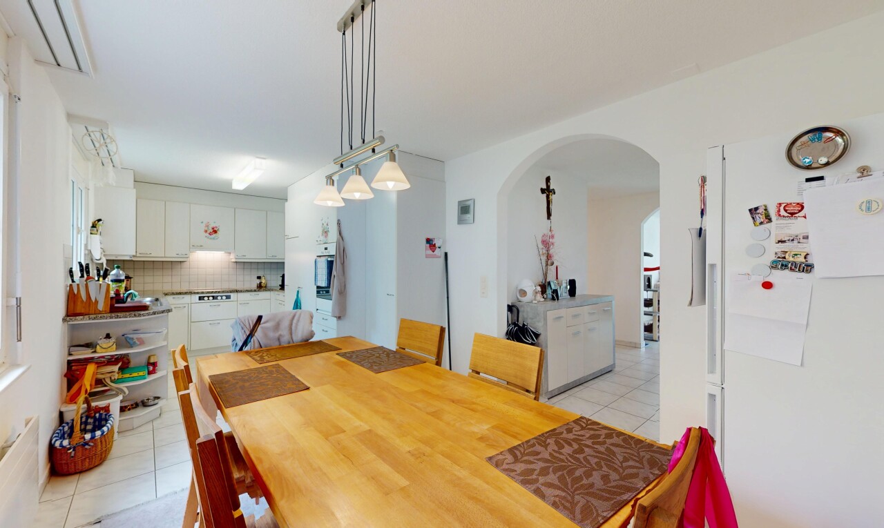 Charmante 4.5-Zimmer-Gartenwohnung mit viel Platz und Wohlfühlambiente - 3