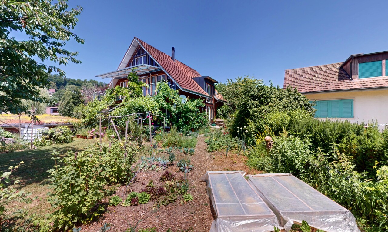 Lichtdurchflutetes Raumwunder mit nachhaltiger Bauweise - 1