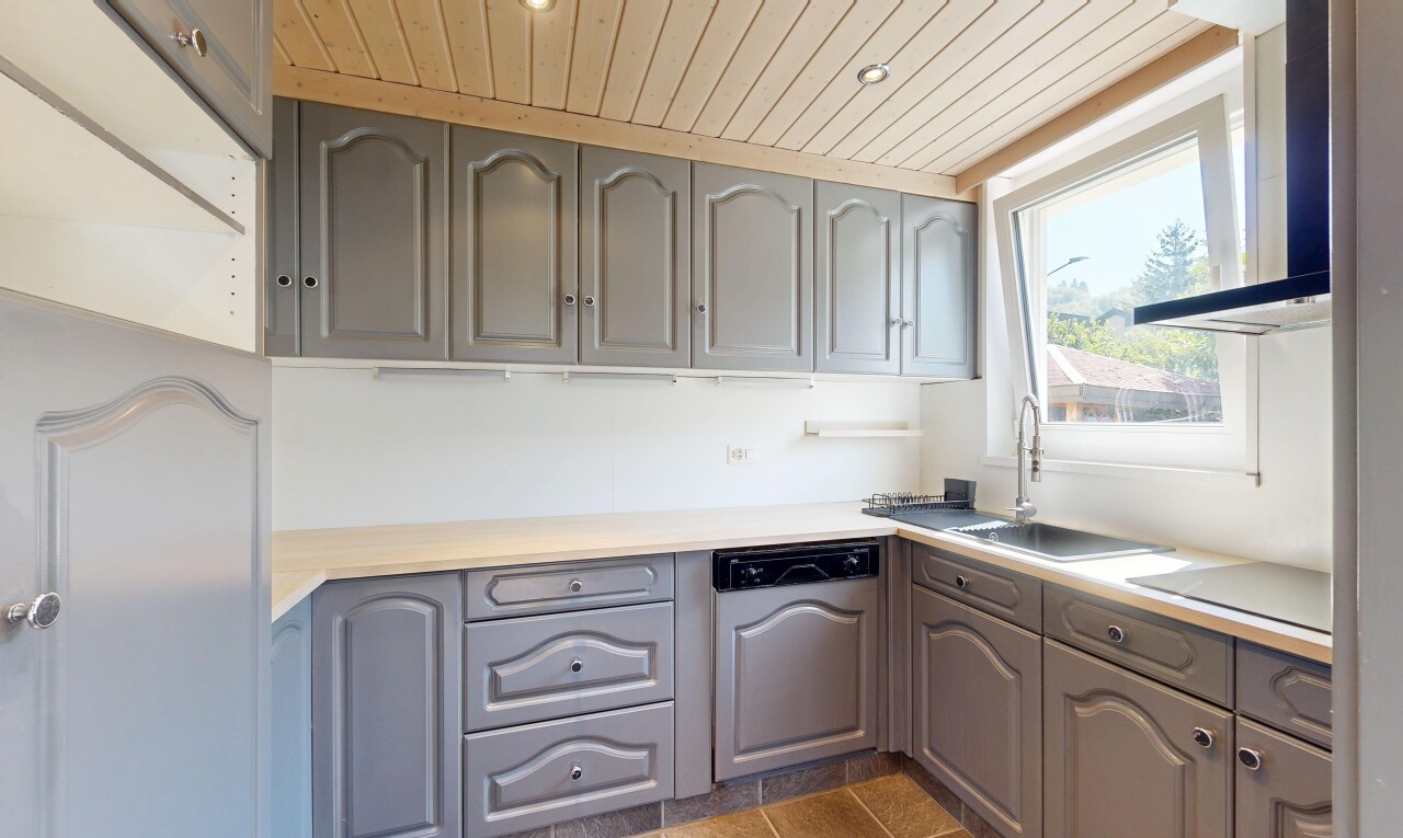 5.5-Zi.-Einfamilienhaus mit Garten, Teich & vielseitigen Optionen - 4