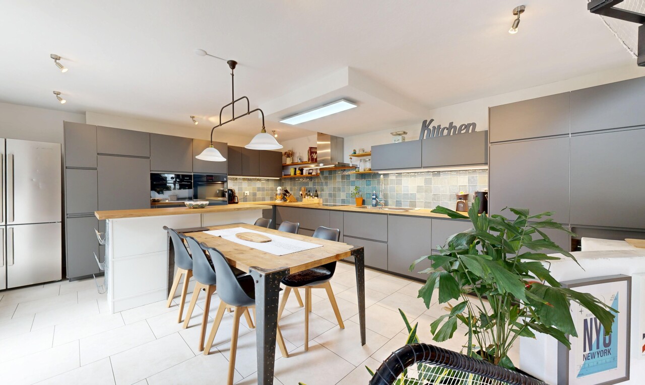 Unparalleled charm – 4-room house with large outdoor spaces - 0