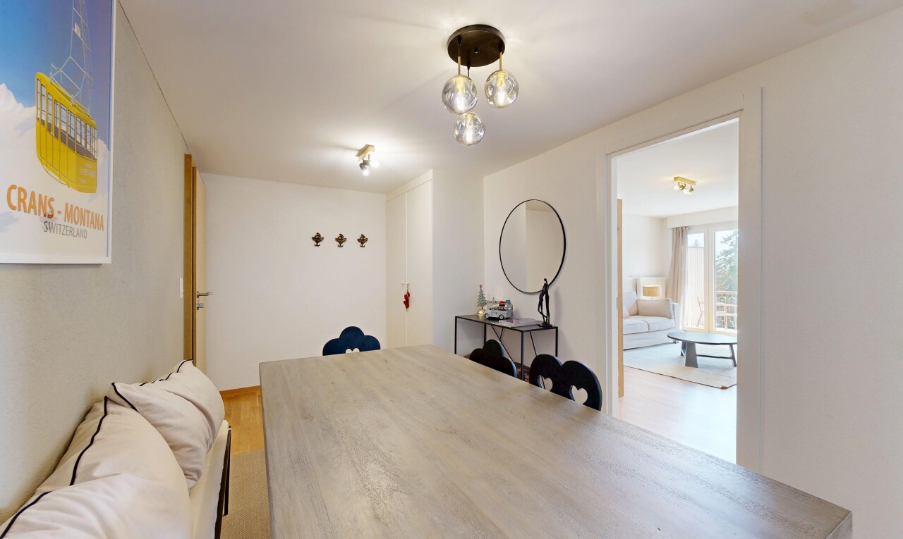 Wunderschönes 2.5-Zimmer – renoviert mit Bergblick - 1