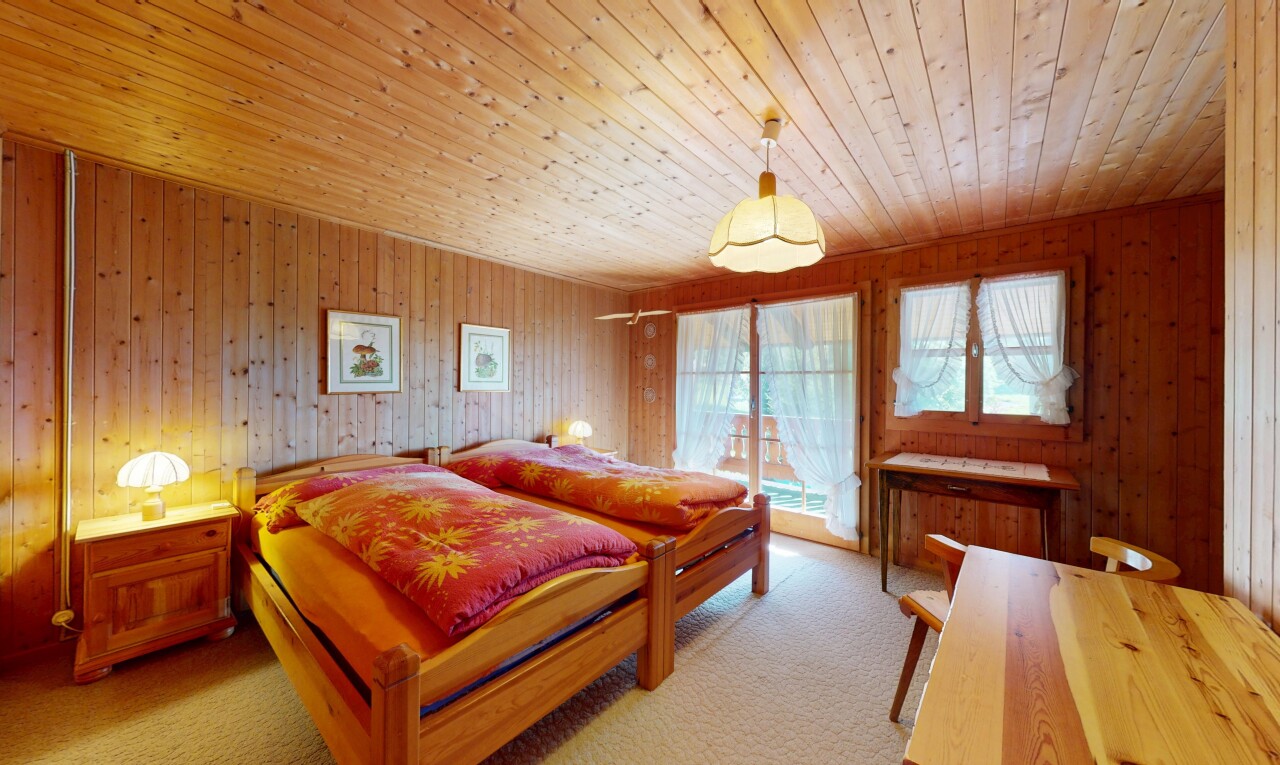 Bright chalet with stunning mountain views and private garden - 9