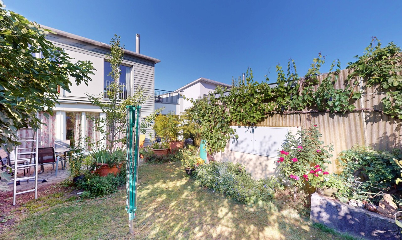 Charmante Doppelhaushälfte in freundlichem Quartier sucht neue Familie - 11