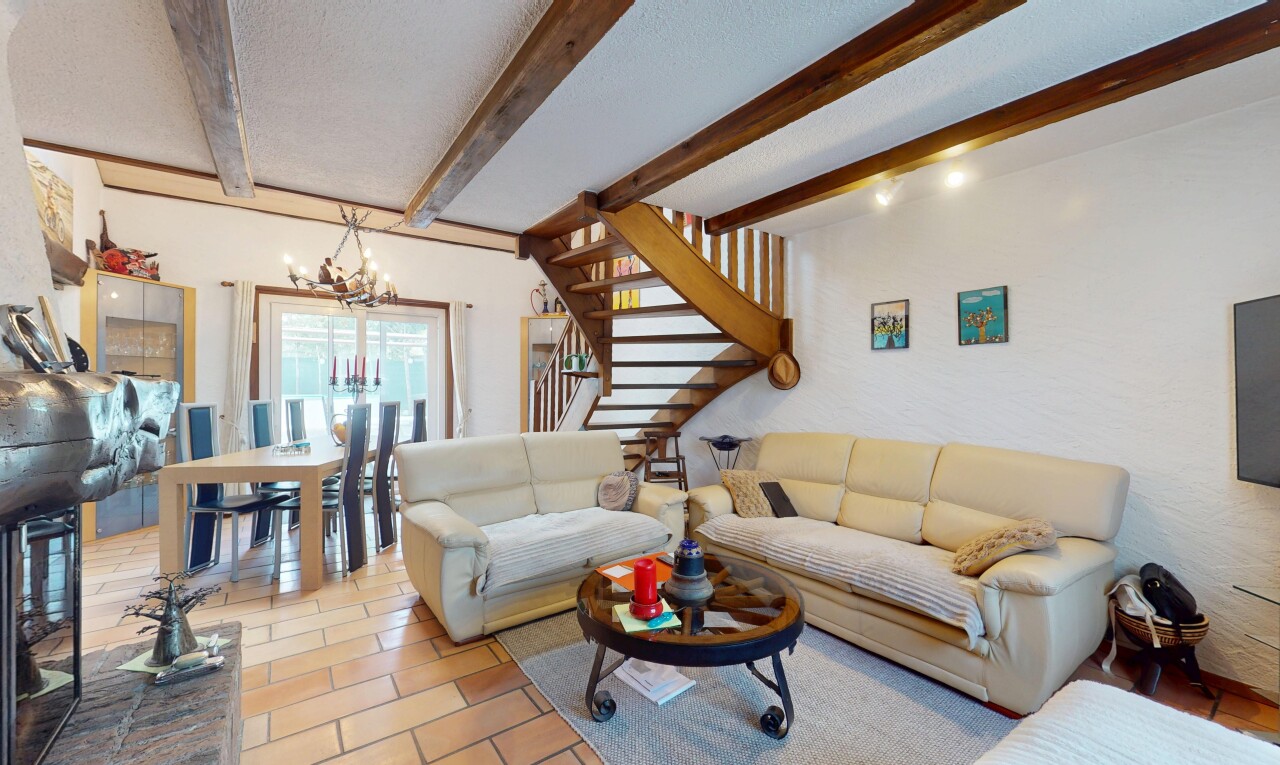 Rare property combining peace, natural light and potential in Chevroux - 3