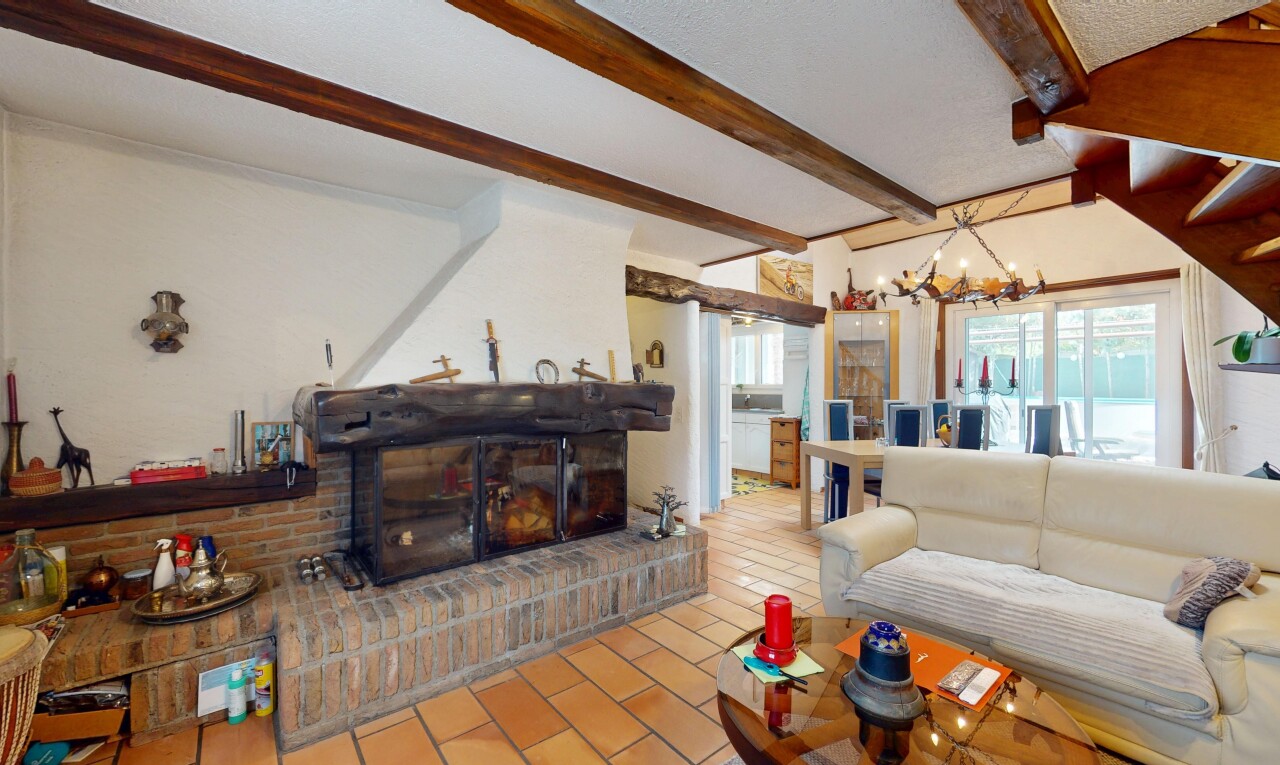 Rare property combining peace, natural light and potential in Chevroux - 4