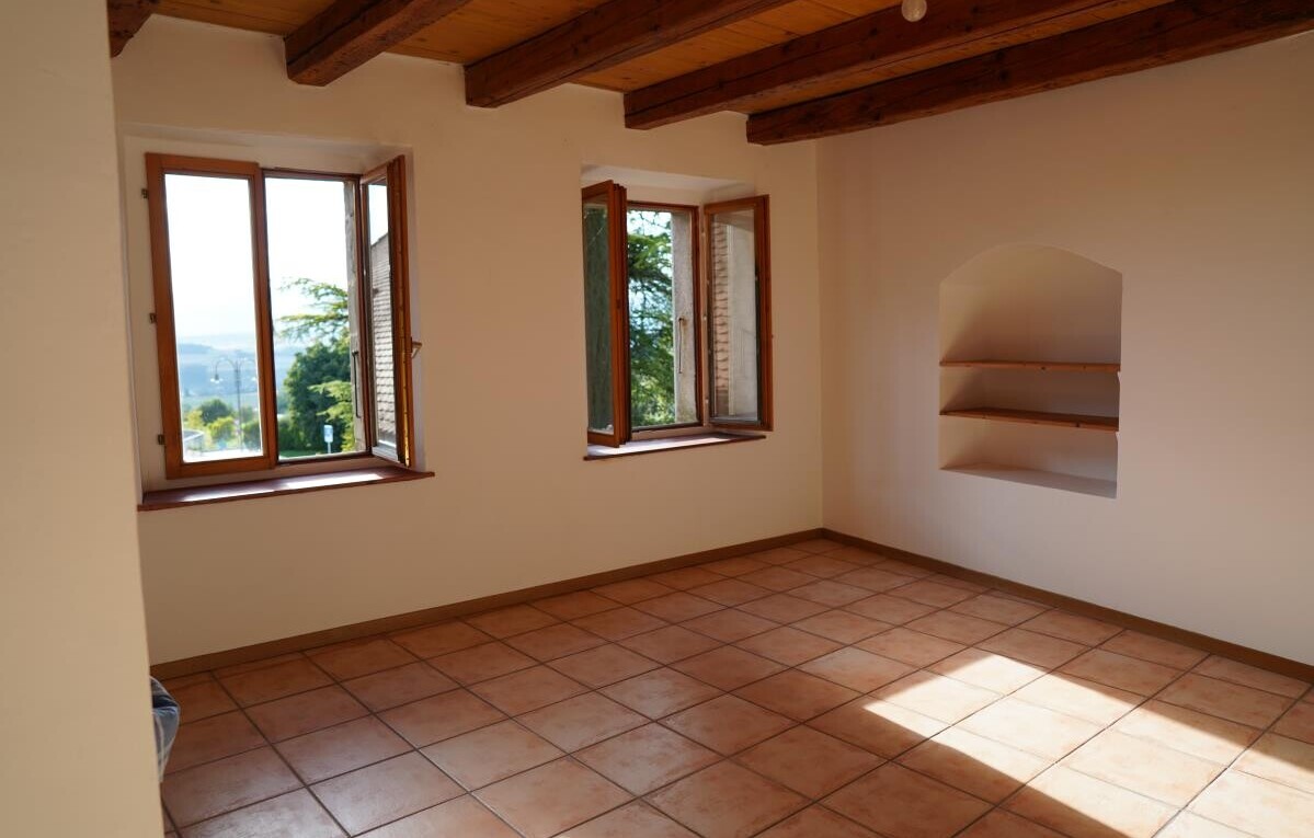 Maison mitoyenne médiane in à Sullens - 9