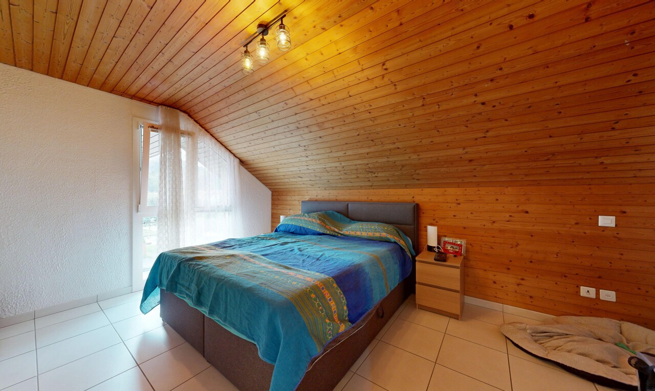 Dachwohnung mit Weitsicht, Cheminée und ausbaubarem Dachboden - 3