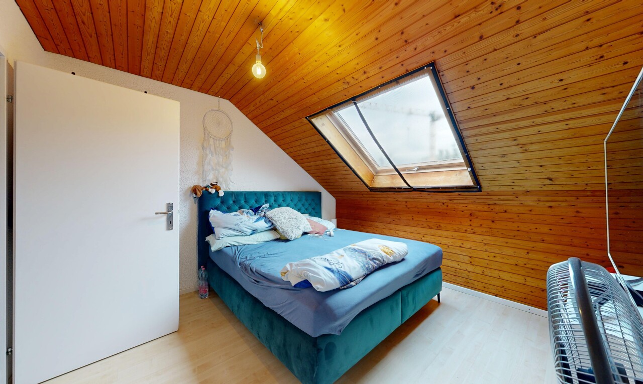 Dachwohnung mit Weitsicht, Cheminée und ausbaubarem Dachboden - 4