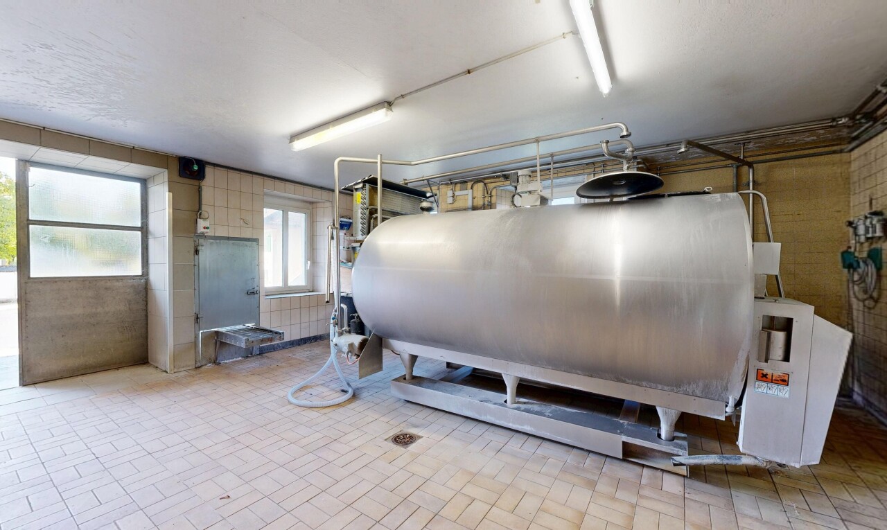 Former Dairy to Renovate in the Peaceful Vaud Countryside - 9