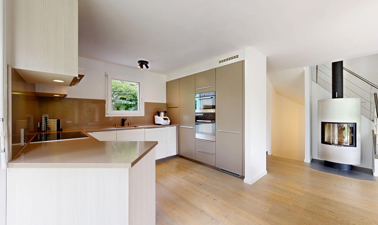 Eleganz und Wohnkomfort im Herzen von Gilly - 2