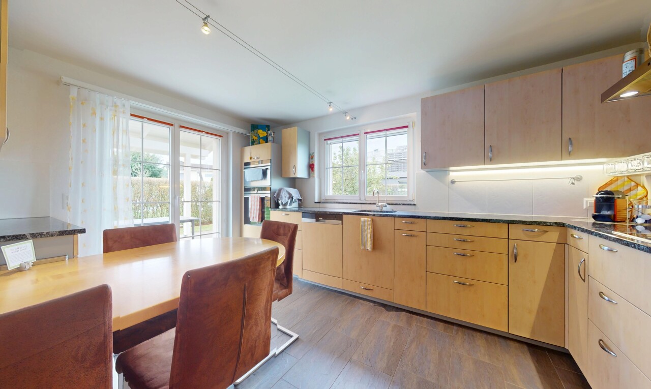 Einfamilienhaus in Bonau – viel Platz, Garten & Aussicht - 4