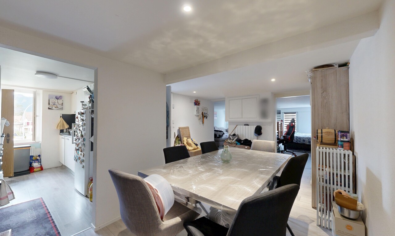 RENOVATED INVESTMENT PROPERTY IN A QUIET AREA NEAR BOOMING BULLE - 8