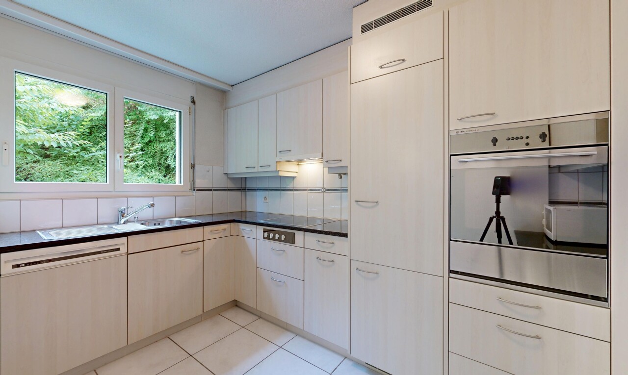 Helle 4.5-Zimmer-Wohnung mit schöner Aussicht in Oberengstringen - 6