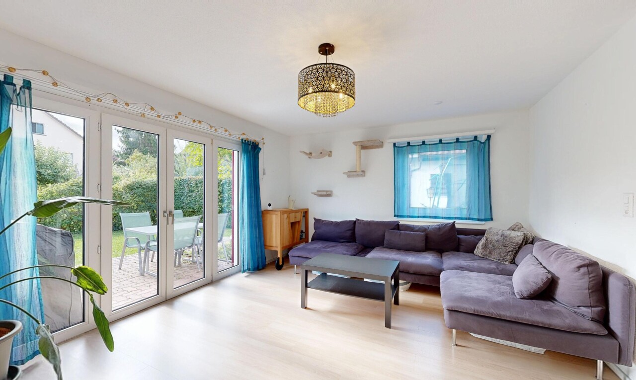 Moderne 4.5 Zimmer Doppelhaushälfte mit Garten und Teils Weitblick - 3