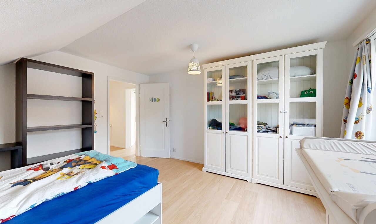 Moderne 4.5 Zimmer Doppelhaushälfte mit Garten und Teils Weitblick - 4