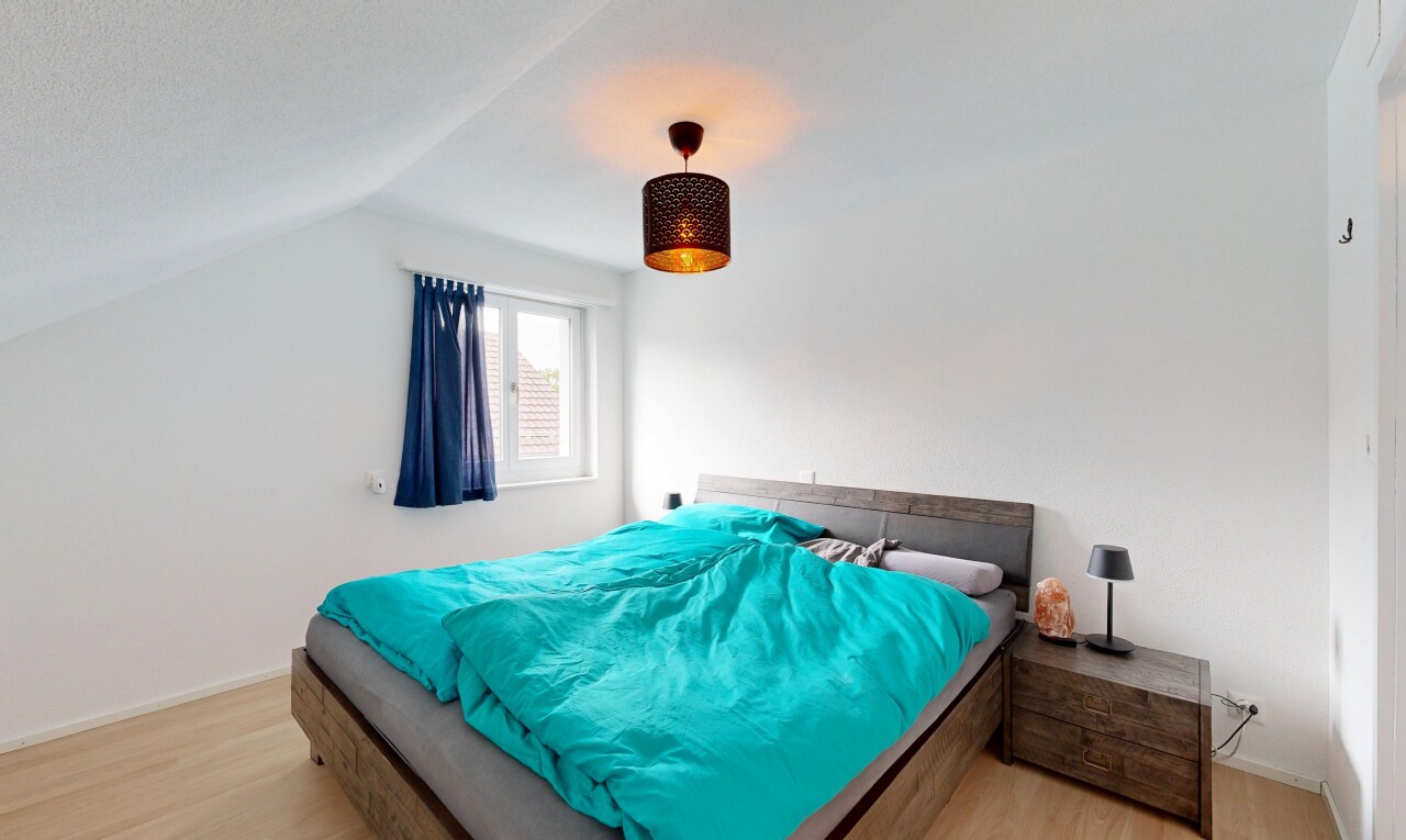 Moderne 4.5 Zimmer Doppelhaushälfte mit Garten und Teils Weitblick - 6