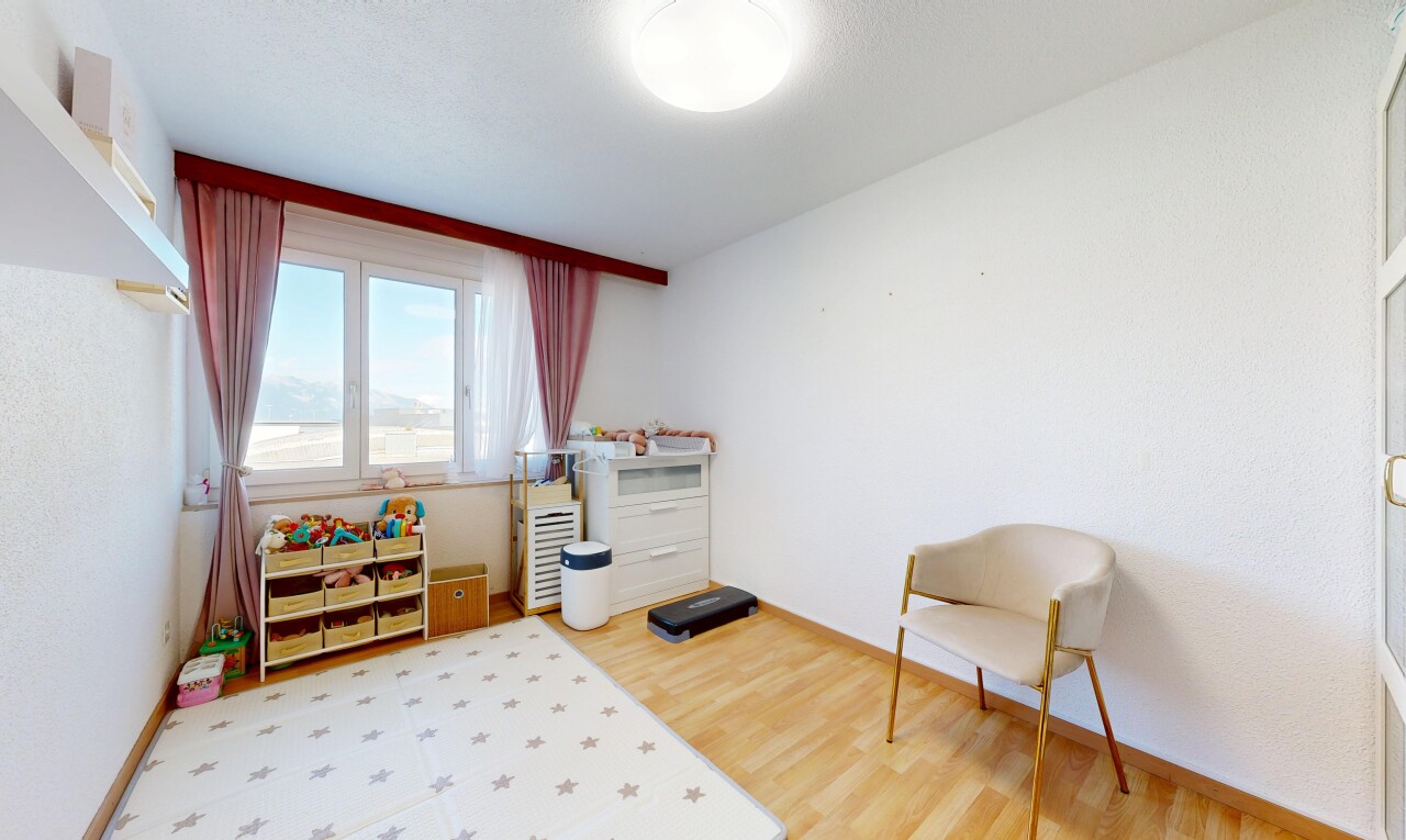 4.5-Zimmer-Wohnung mit Balkon und zwei Garagenplätzen in Sevelen - 8