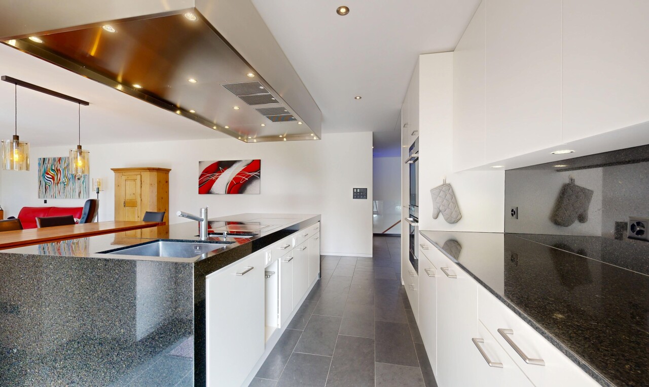 Moderne 5.5-Zimmer-Gartenwohnung - zentral und ruhig in 9200 Gossau - 3