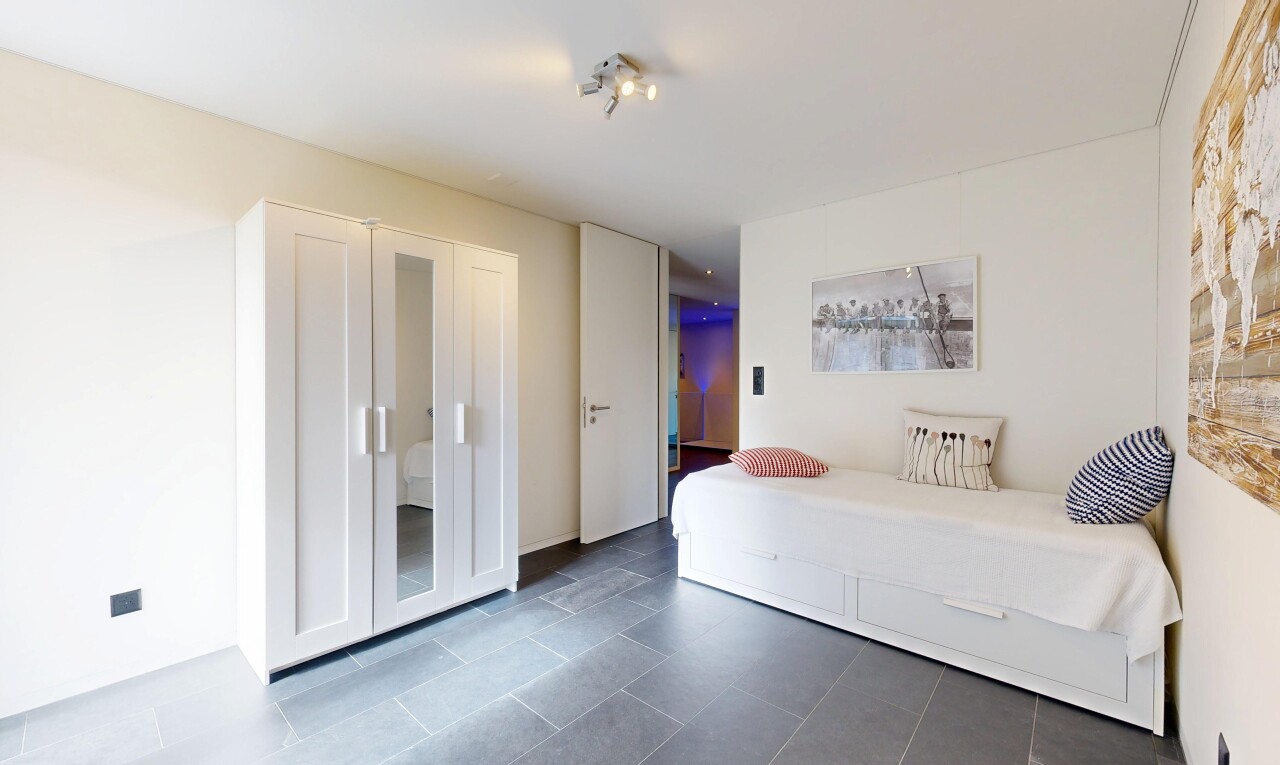 Moderne 5.5-Zimmer-Gartenwohnung - zentral und ruhig in 9200 Gossau - 4