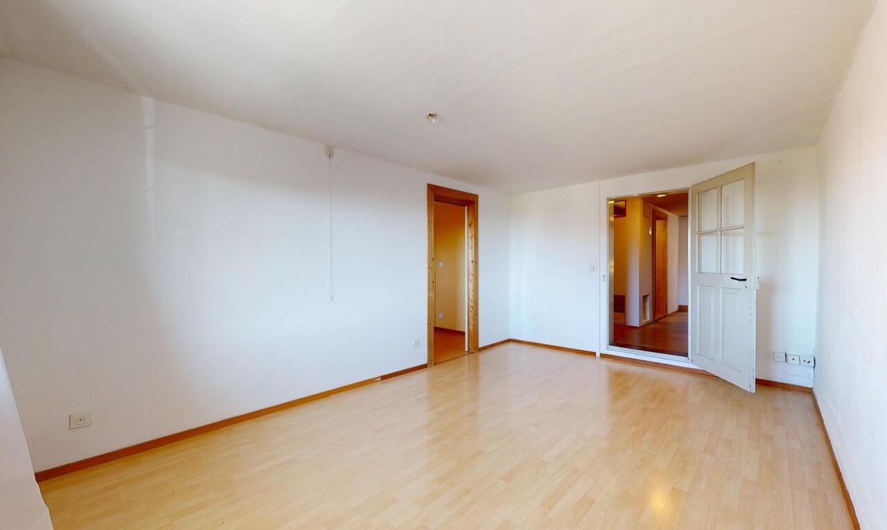 Charmantes Reihenmittelhaus mit Garten in Truttikon ZH - 6