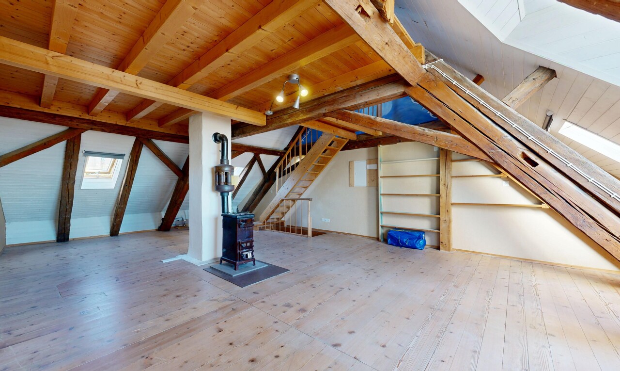 Charmantes Reihenmittelhaus mit Garten in Truttikon ZH - 8