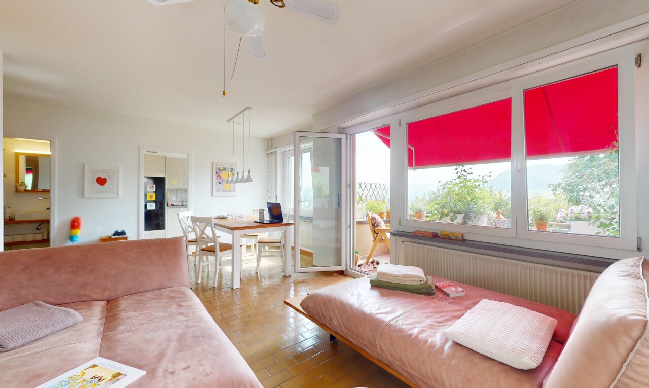 Attraktives Mehrfamilienhaus auf grossem Grundstück mit Weitsicht - 6