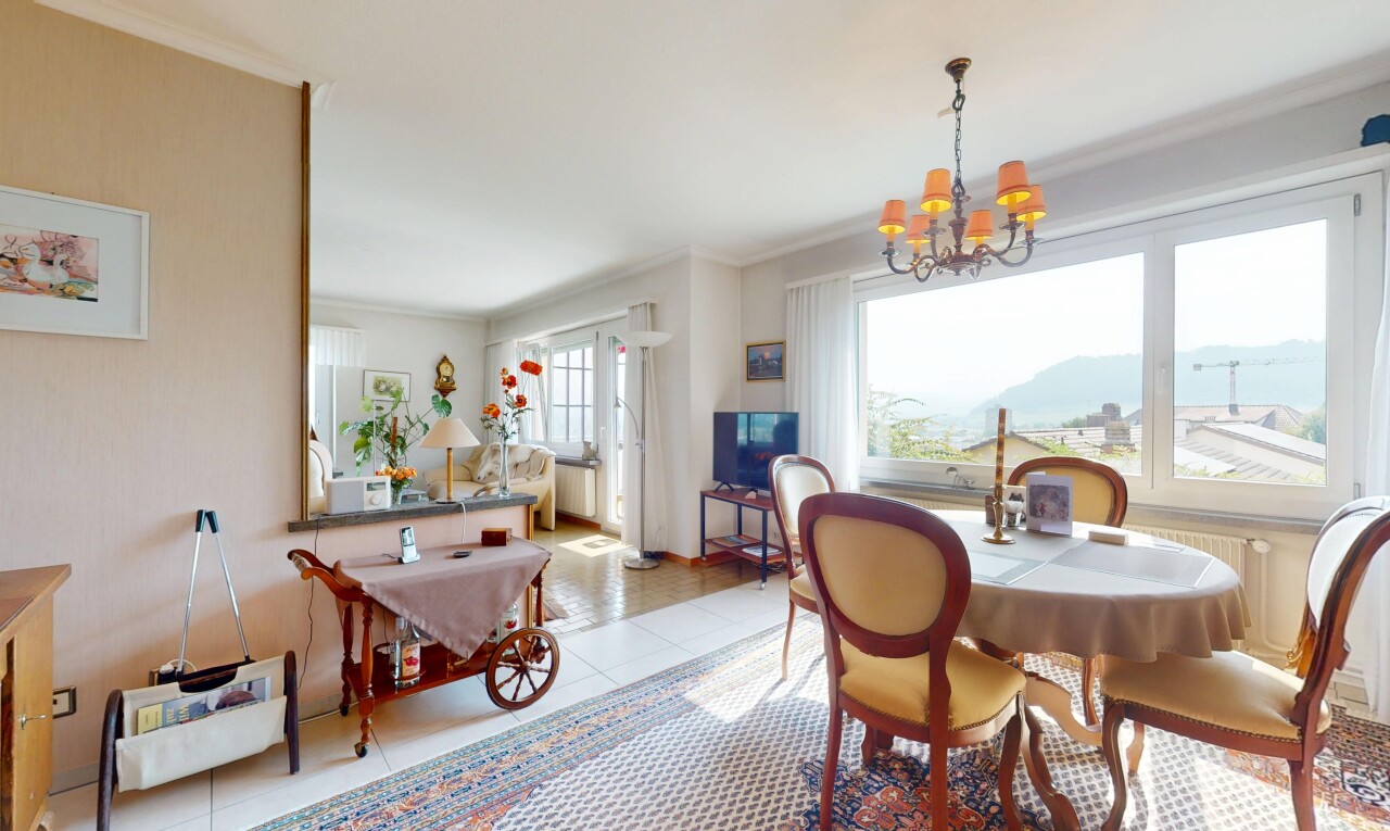 Attraktives Mehrfamilienhaus auf grossem Grundstück mit Weitsicht - 7