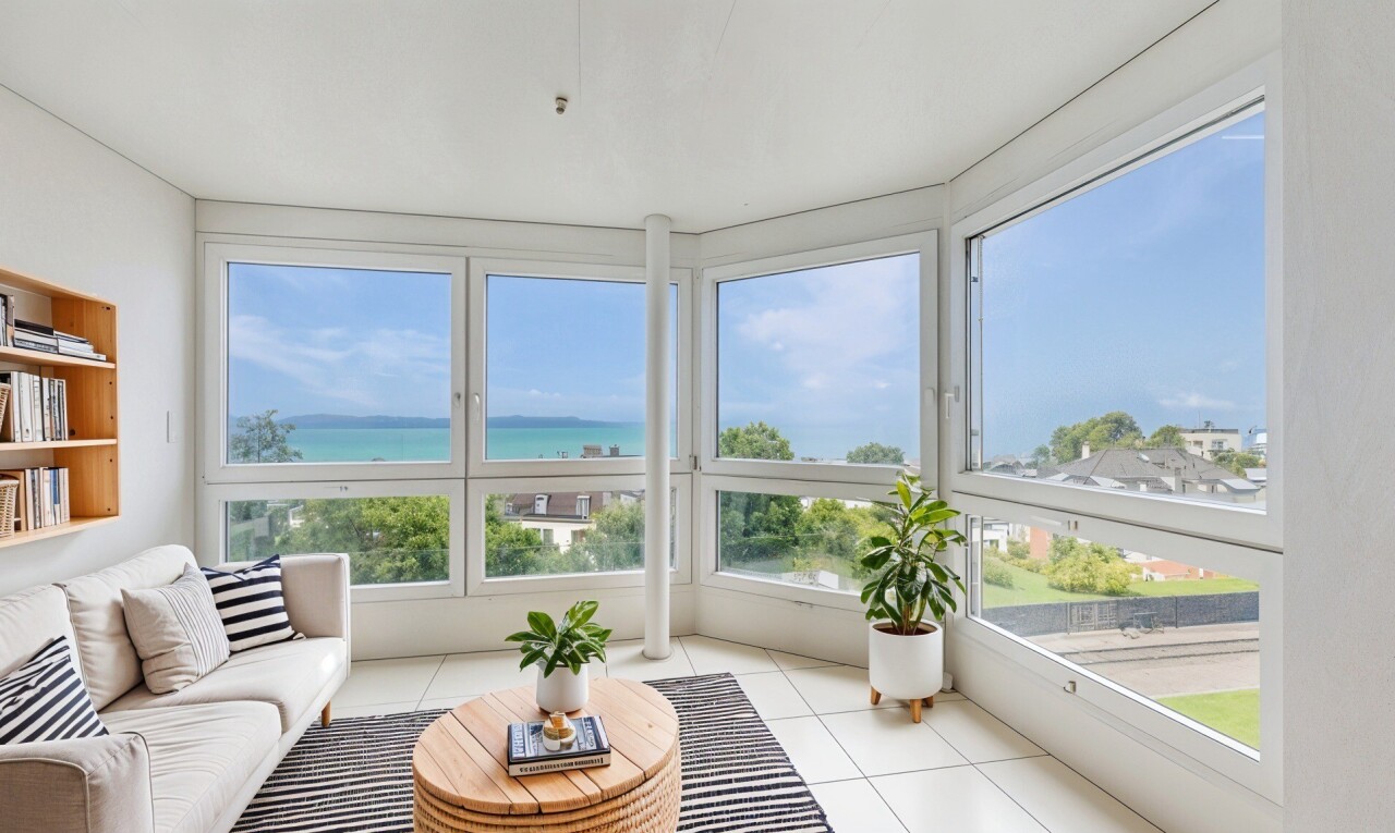 Bright 4.5-room apartment with breathtaking views of the lake - 2