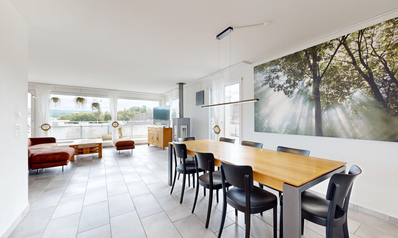 Grosszügige 5.5-Zimmer-Attikawohnung mit Liftzugang und Weitblick - 3