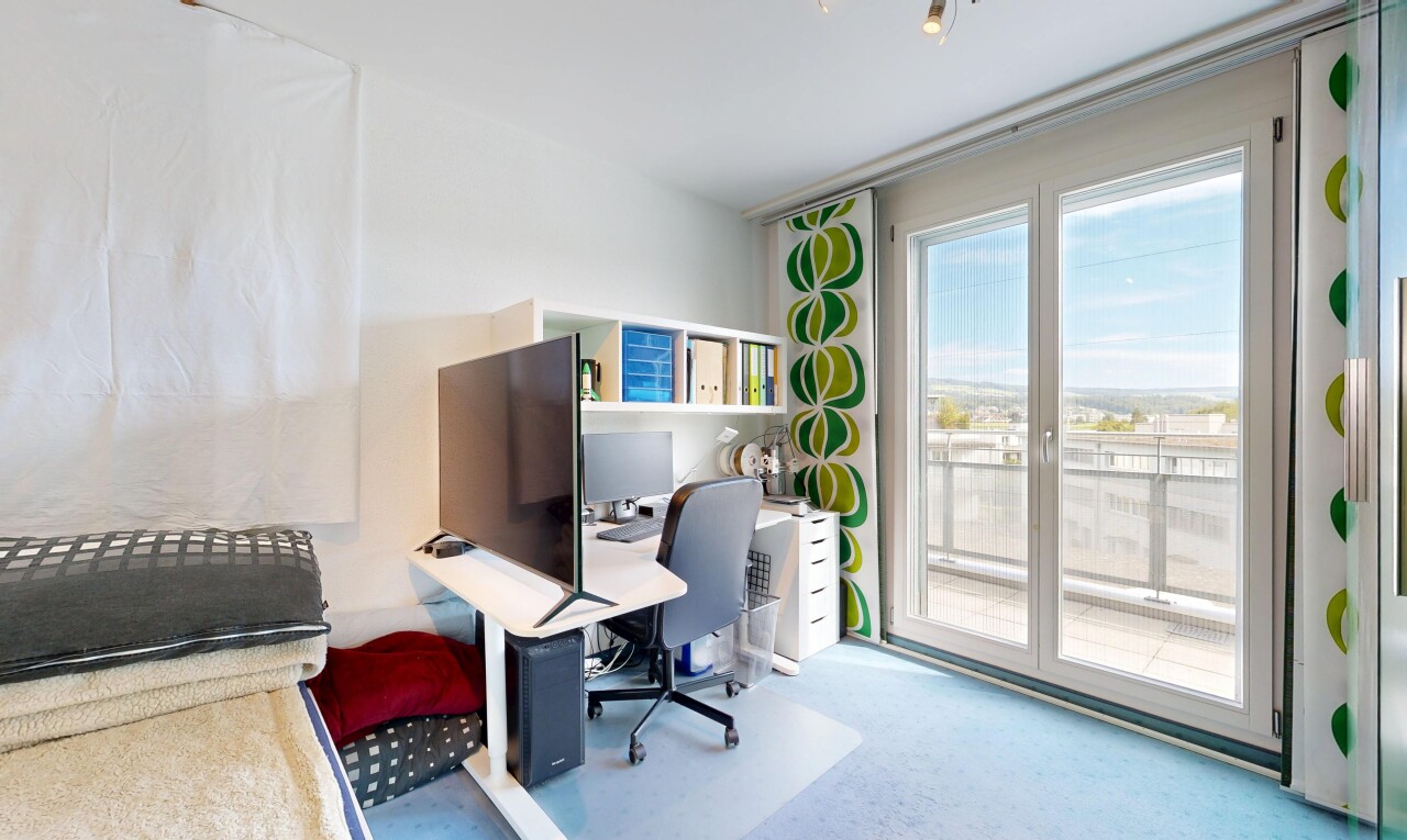 Grosszügige 5.5-Zimmer-Attikawohnung mit Liftzugang und Weitblick - 9