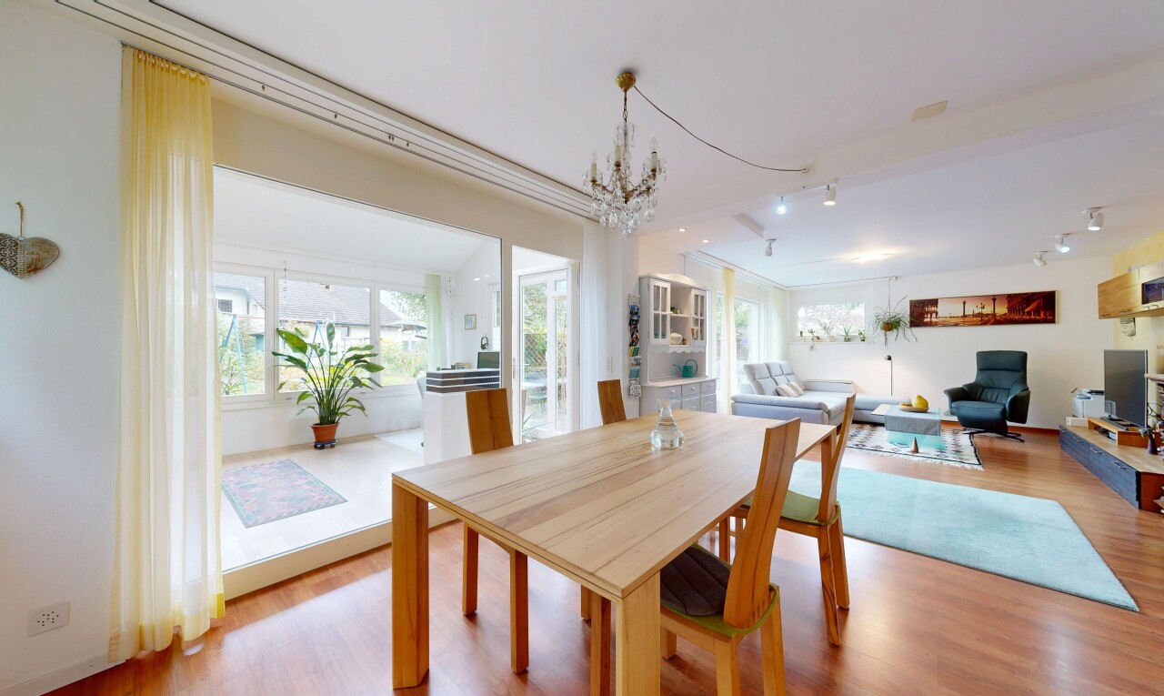 Sehr gepflegtes Doppeleinfamilienhaus mit gemütlichem Garten - 4