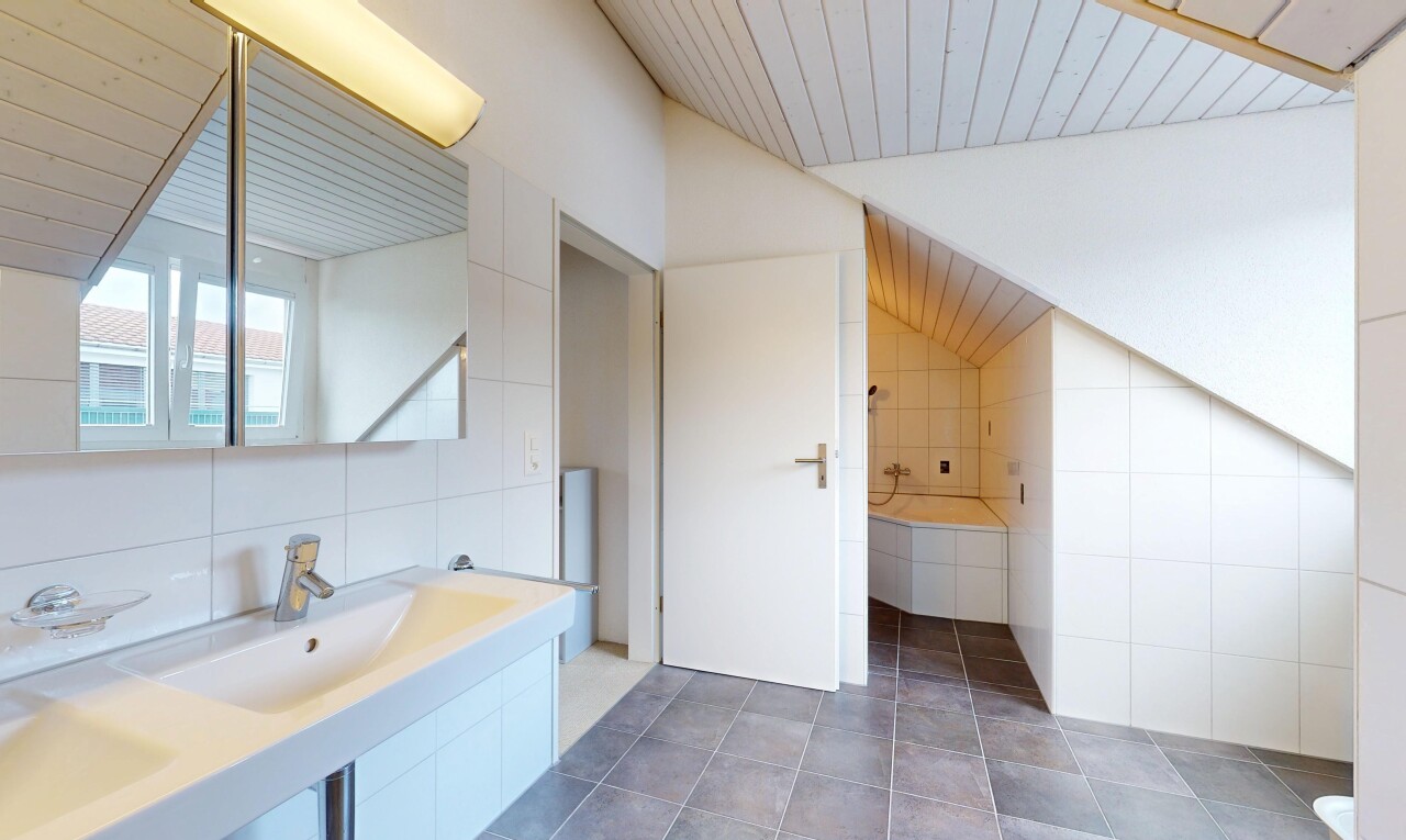 Modernes 5.5-Reihenmittelhaus mit zwei Tiefgaragenplätze in Fehraltorf - 6