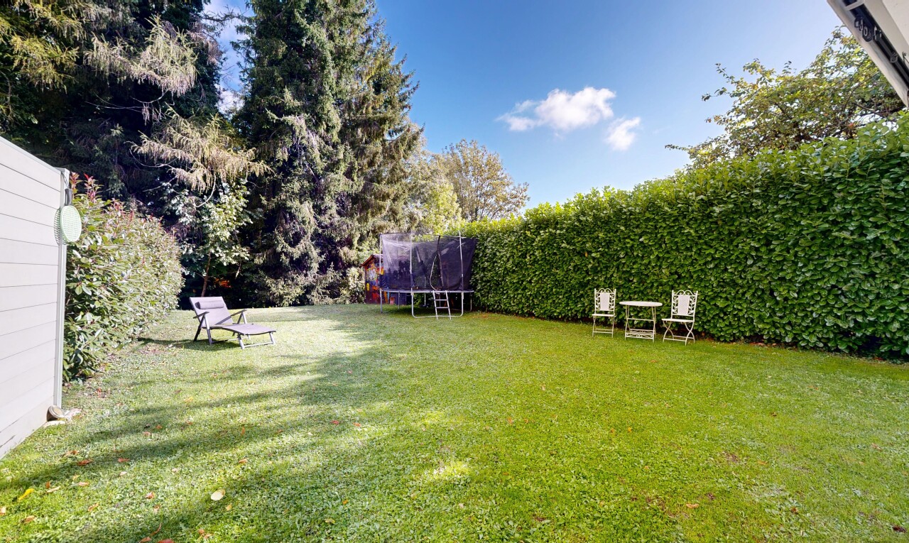 Maison mitoyenne in à Genolier - 1