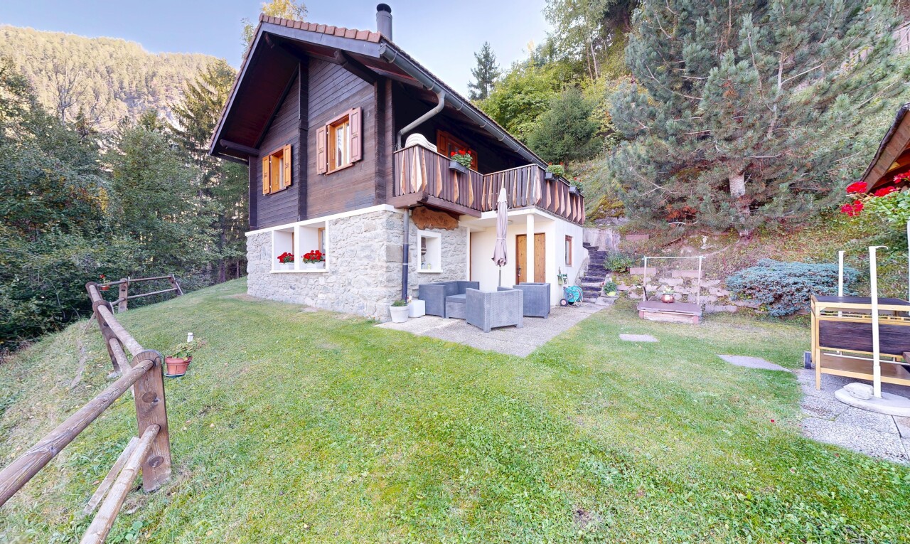 Charmantes Chalet in ausgezeichnetem Zustand - 1