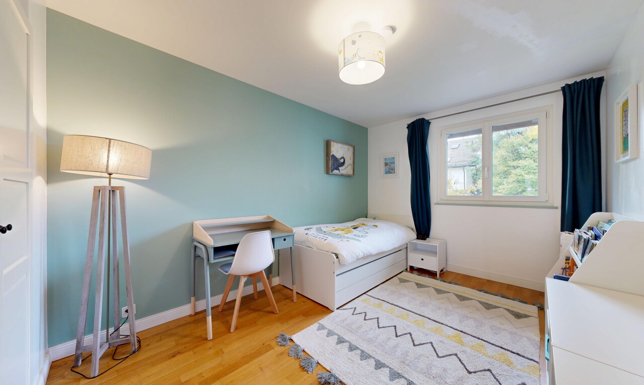 In the center of the village, lake view - 11