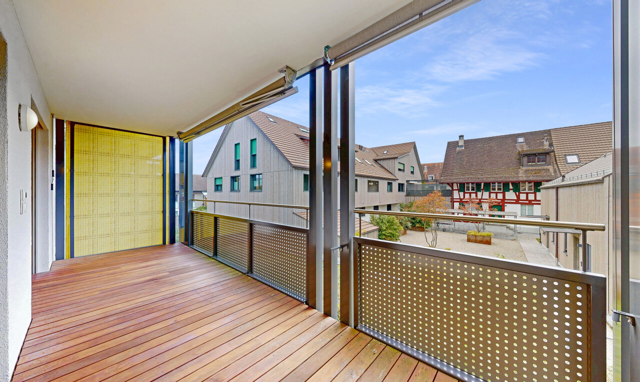 Sehr gepflegte 2.5-Zimmer Wohnung mit gedecktem Balkon an ruhiger Lage - 0