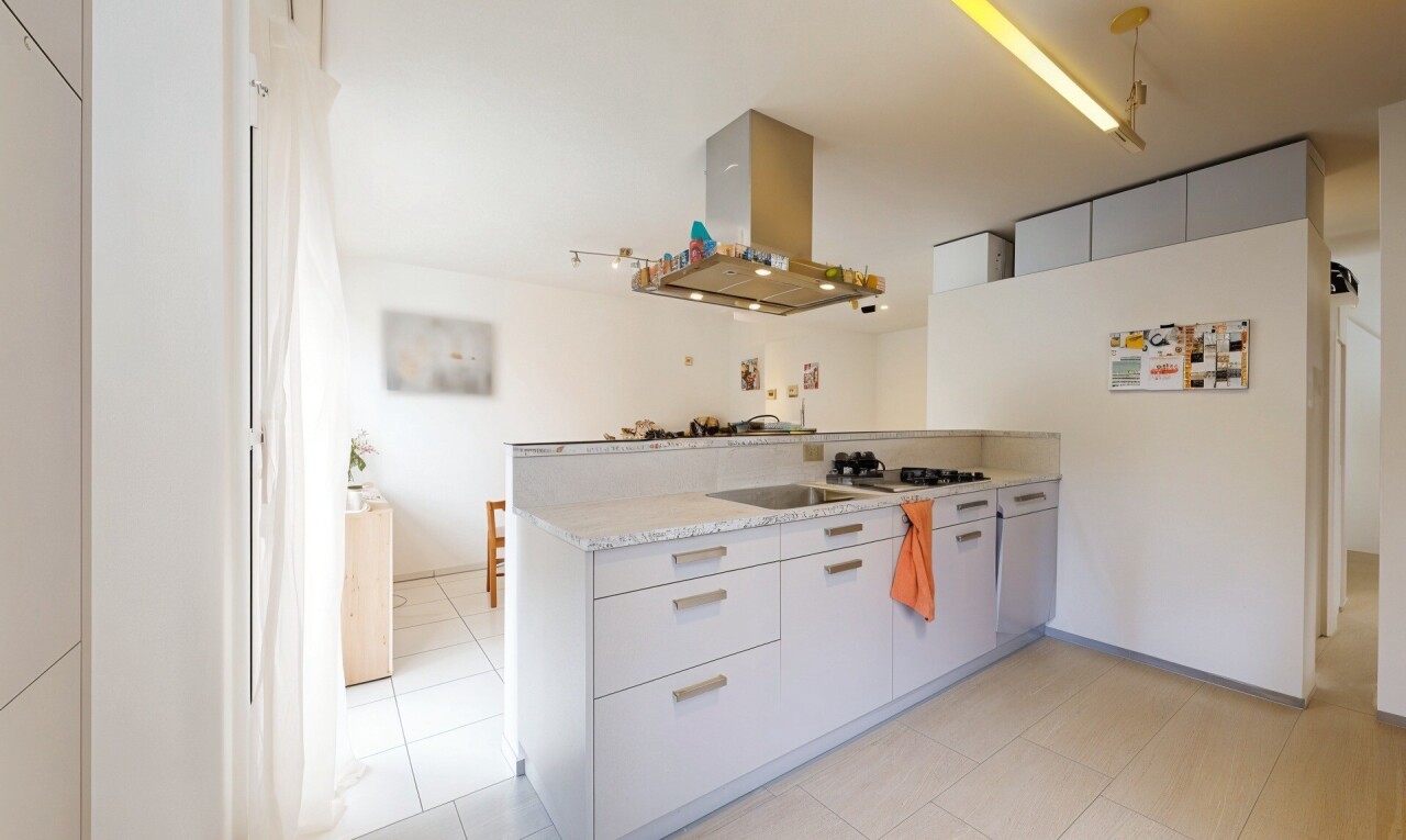 Grosszügige 5.5-Zimmer-Wohnung mit sonnigem Balkon und Bergsicht - 6