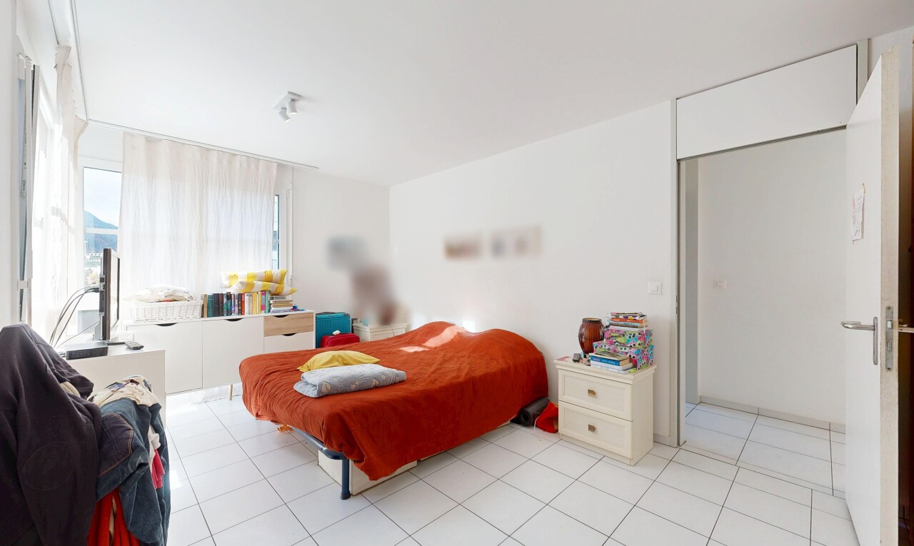 Grosszügige 5.5-Zimmer-Wohnung mit sonnigem Balkon und Bergsicht - 7