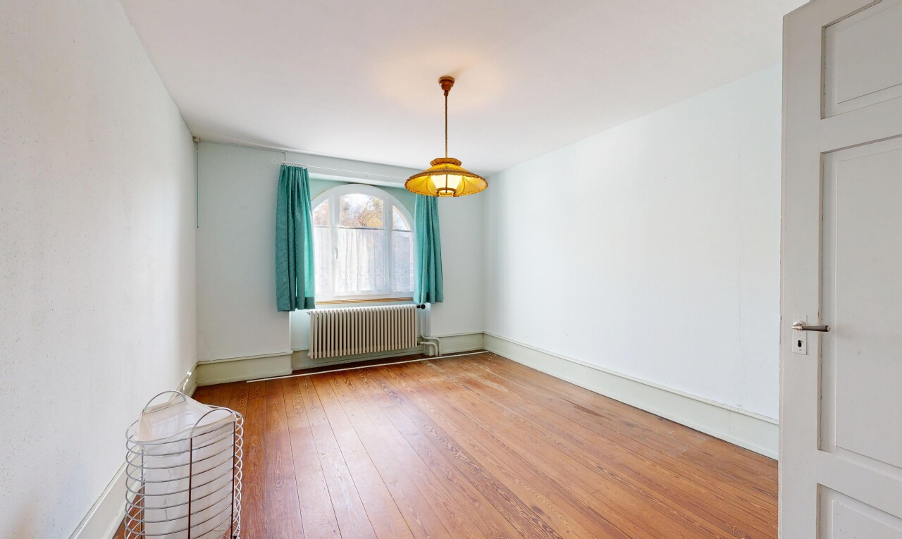 Historisches 5-Zimmerhaus mit Ausbaupotenzial und grossem Garten - 6