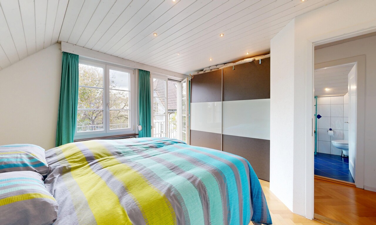 Charmantes Einfamilienhaus 4.5 Zimmer mit Potenzial und idealer Lage - 4