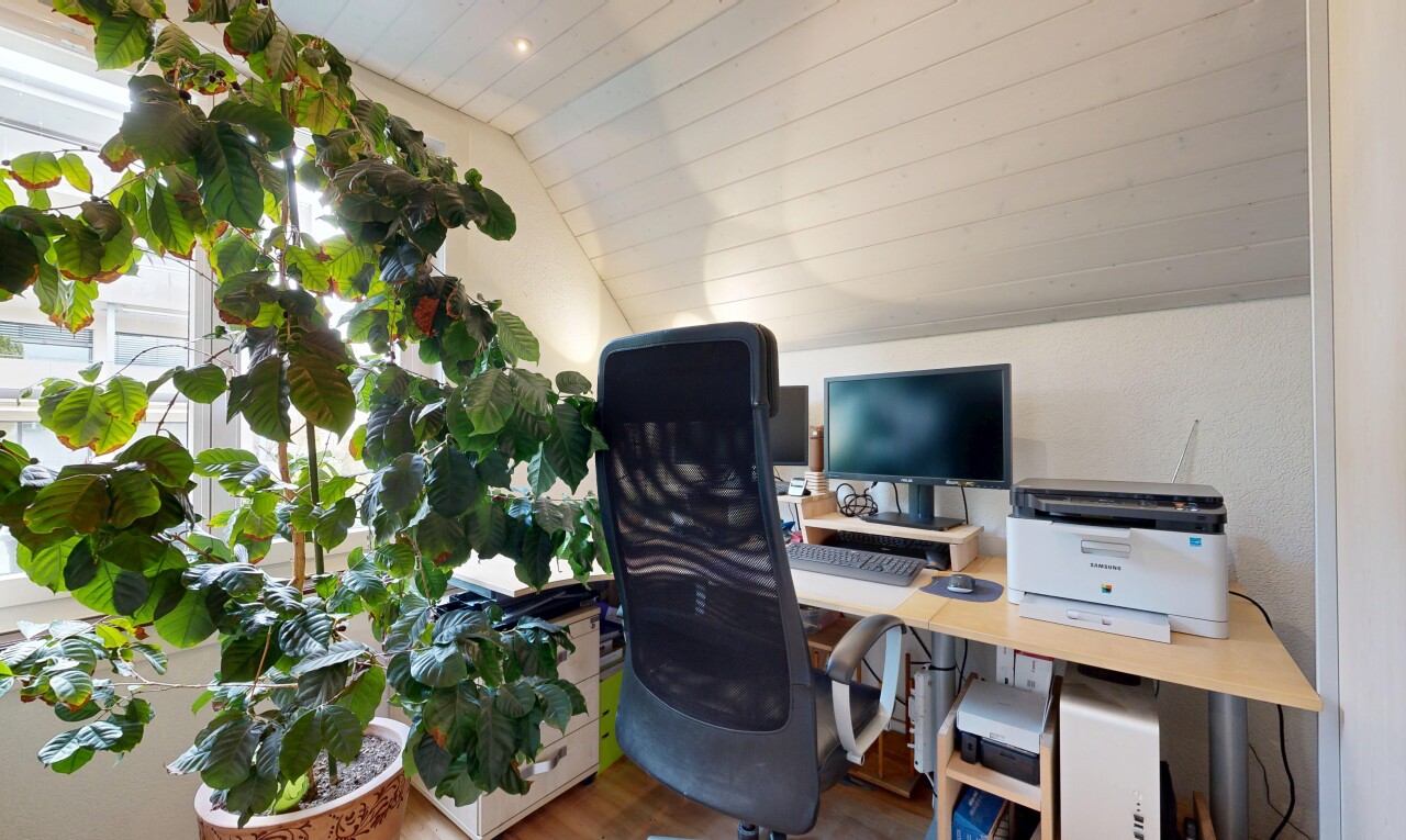 Charmantes Einfamilienhaus 4.5 Zimmer mit Potenzial und idealer Lage - 7