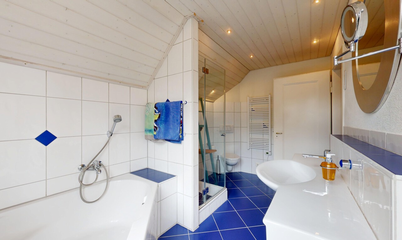 Charmantes Einfamilienhaus 4.5 Zimmer mit Potenzial und idealer Lage - 8