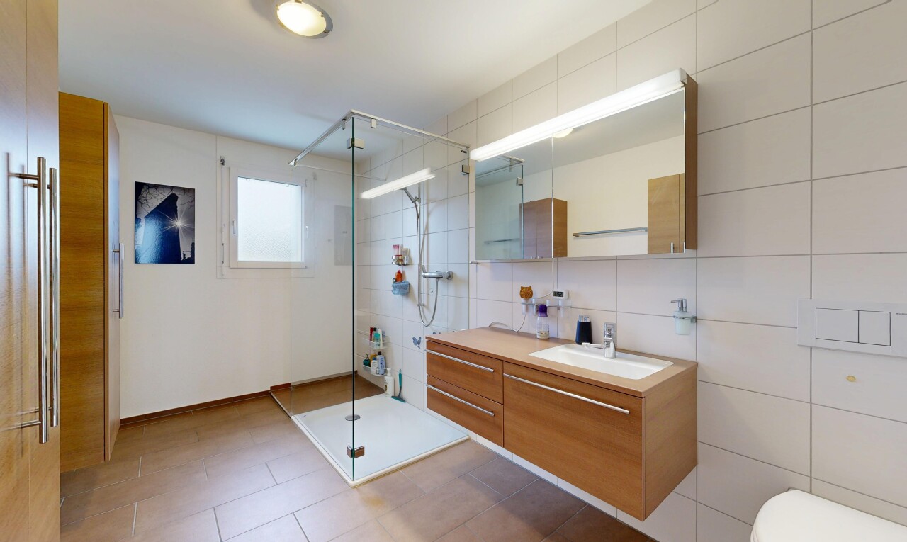 Traumhafte 6.5-Zimmer-Attikawohnung mit Blick auf Schloss Lenzburg - 9