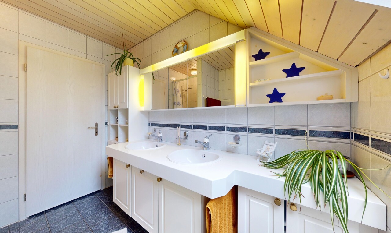 Freistehendes 5.5-Zimmer Einfamilienhaus in ruhiger Sackgasse - 8