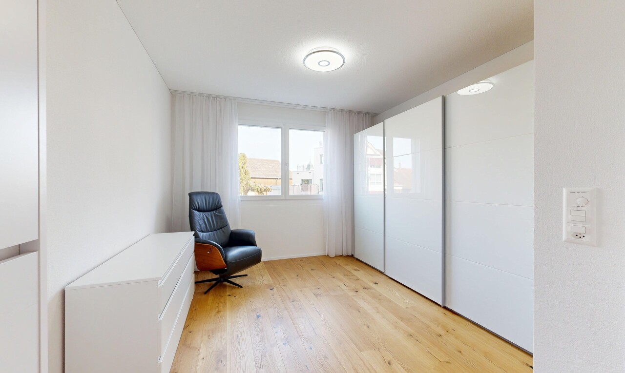 Moderne 4.5-Zimmerwohnung mit grossem Balkon und hochwertiger Küche - 6